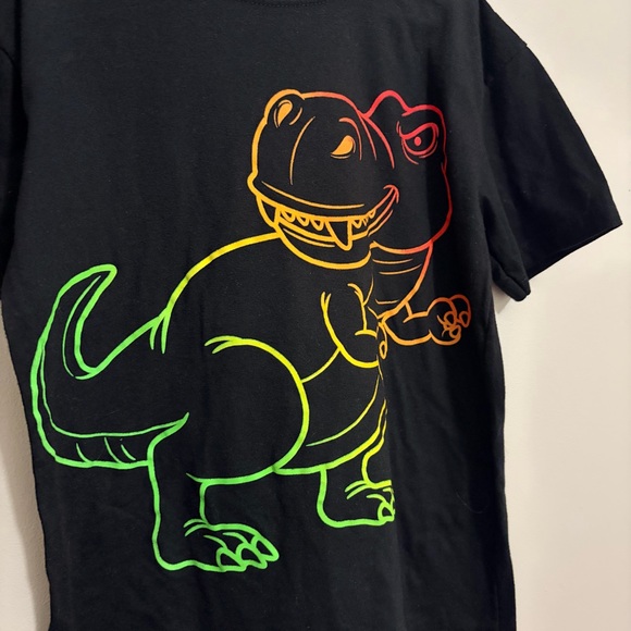 Blue Theory Black Tee with Colorful Dinosaur Design Boys Size 7 - Picture 2 of 4
